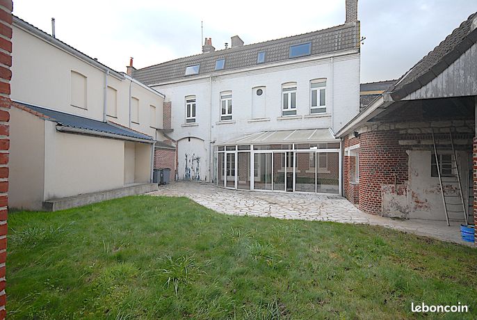 Maison bourgeoise double distribution