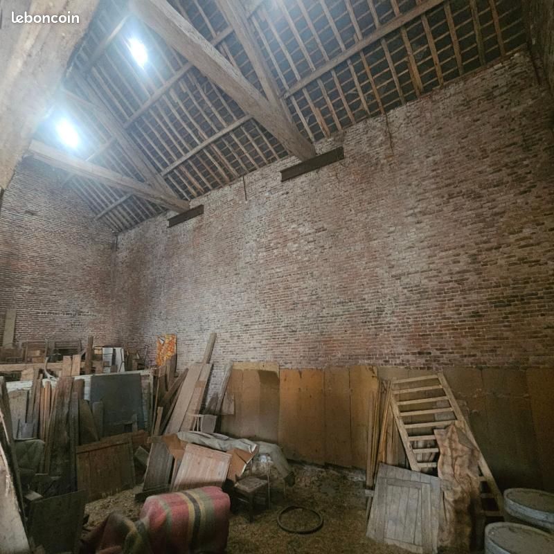 Maison 2 pièces 125 m² · à Brunehamel · 125 m² · 35 900 €