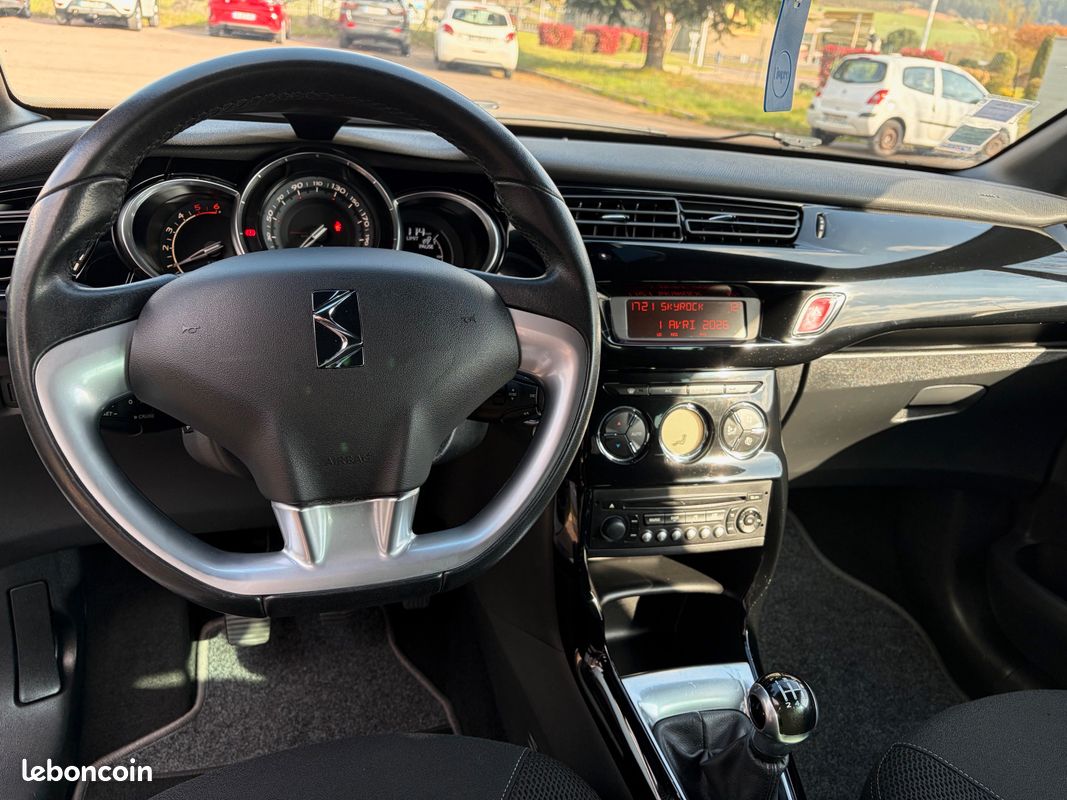 Citroen ds3 cabriolet so chic hdi 92 (image 4)