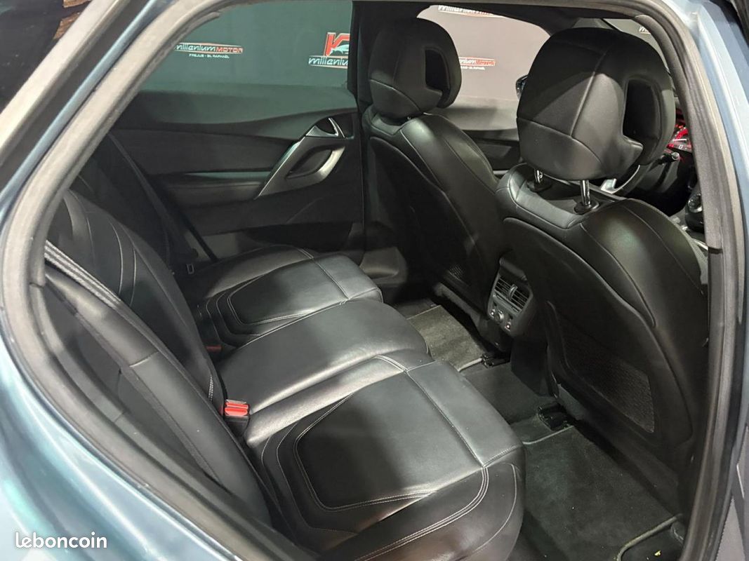 DS DS 5 1.6 e-HDi - 115ch - BVA So Chic - garantie 6 mois (image 20)