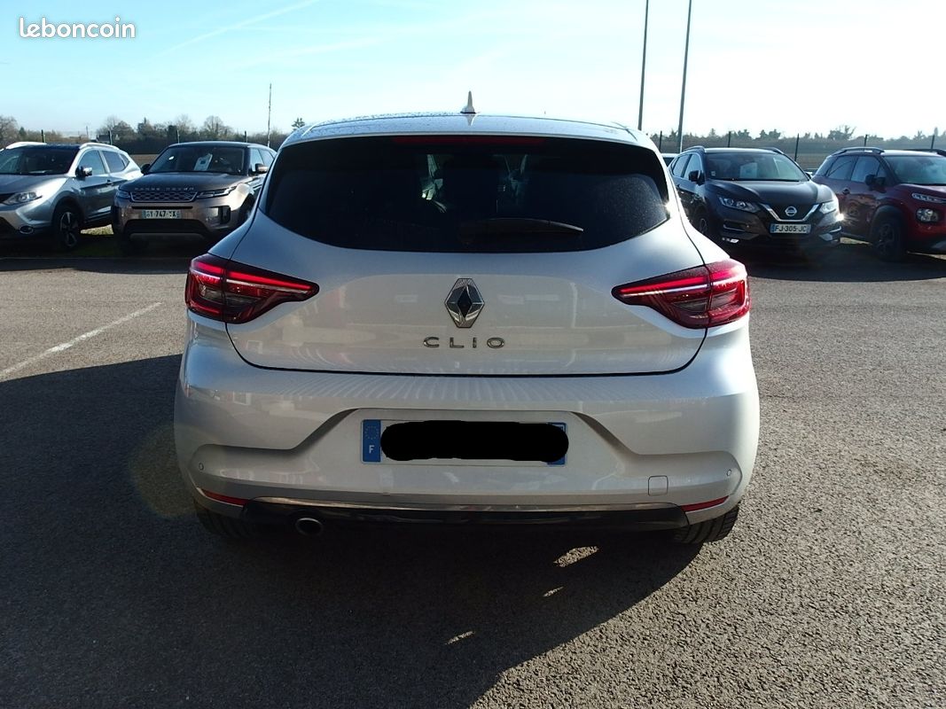 Renault CLIO V 1.5 BLUE DCI 115CH INITIALE PARIS (image 6)