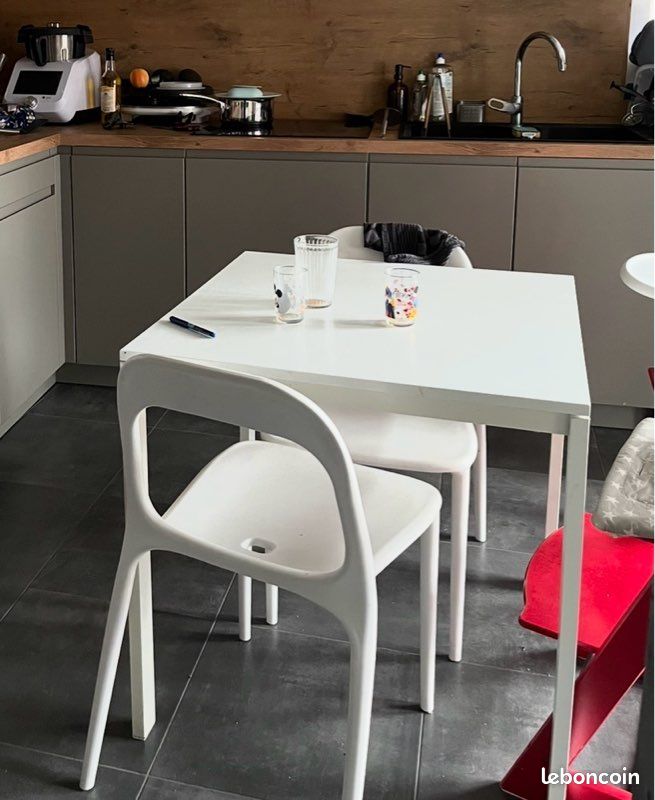 Table De Cuisine Carrée IKEA - 75x75 Cm, Bois Composite/métal - Neuve En Boîte