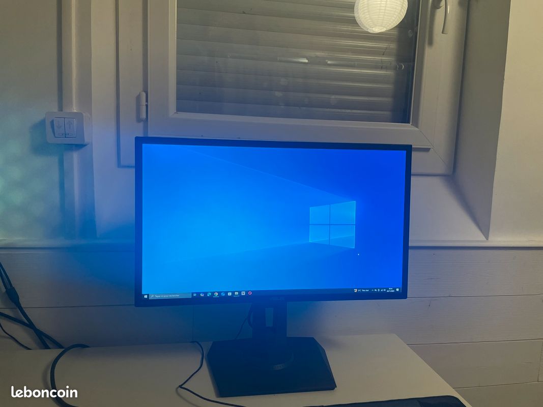 Écran gamer ASUS 144 Hz – très bon état (image 2)