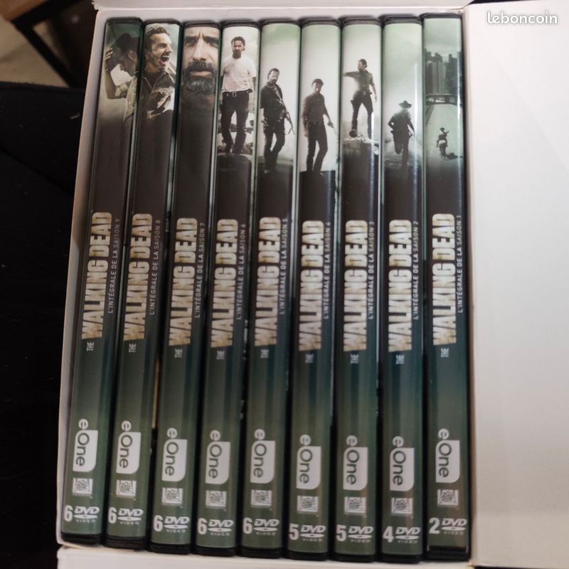 Intégrale DVD the walking dead saison 1 a 9 (image 6)
