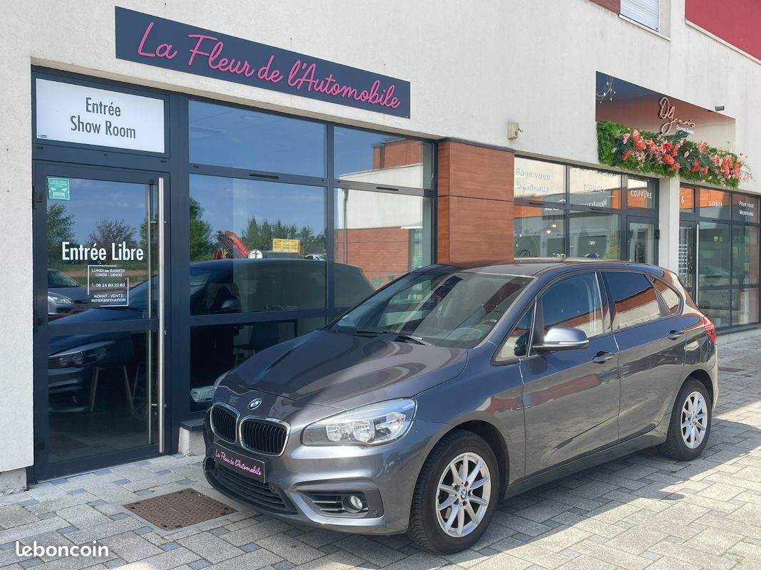 BMW SERIE 2 ACTIVE TOURER F45 218d 150 ch Lounge A - RADARS AV/AR - LIMITEUR DE VITESSE (image 9)
