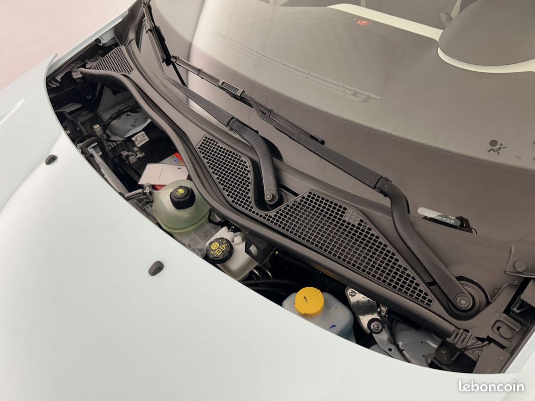 RENAULT Twingo III SCe 65 Equilibre (image 24)