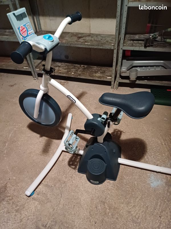 Vélo d'Équilibre 2 en 1 Tiny Tot - Rouge - Kinderfeets – CLÉMENT