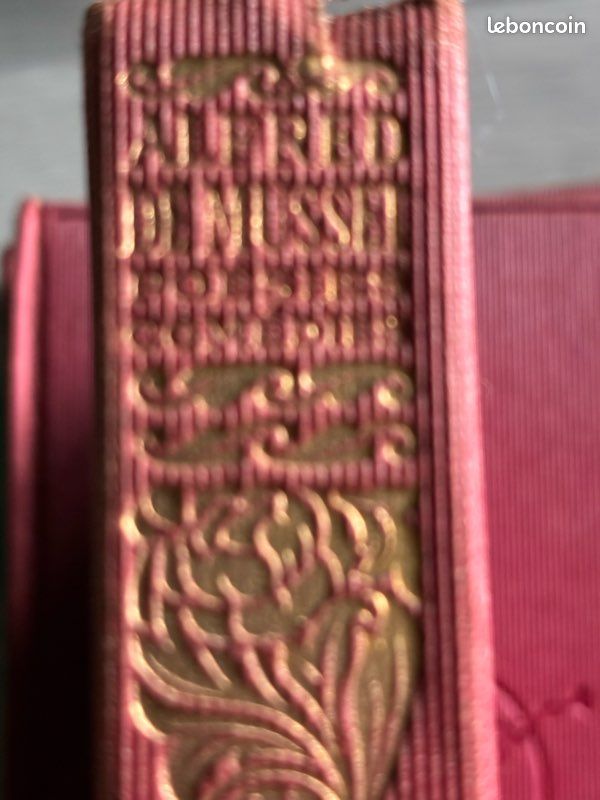 Superbe lot de 4 livres anciens reliés rouges Hachette – Déco bibliothèque – Racine, Musset, Vigny environ 1930 (image 3)