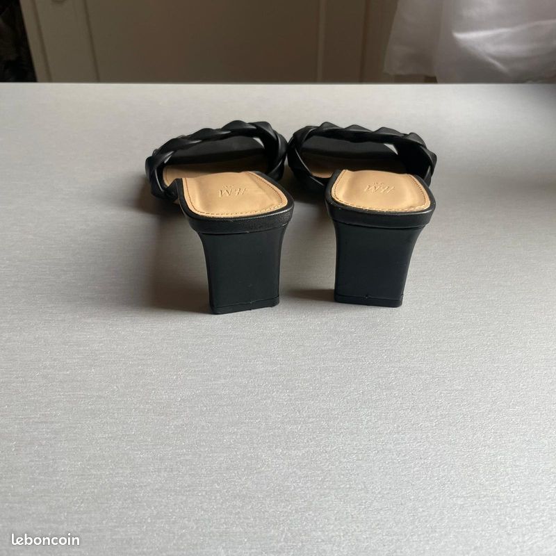 Heels (39) (image 4)