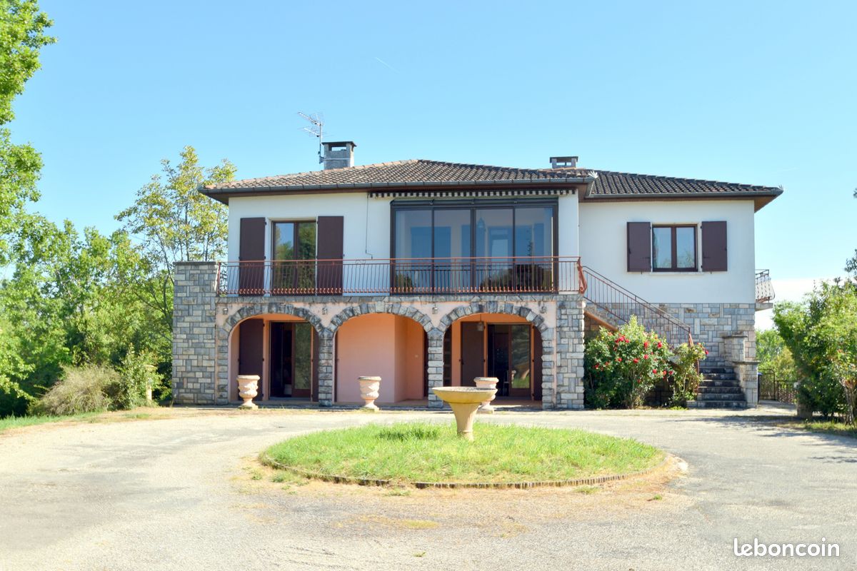 Maison 9 pièces 245 m² · à Montauban · 245 m² · 350 000 €