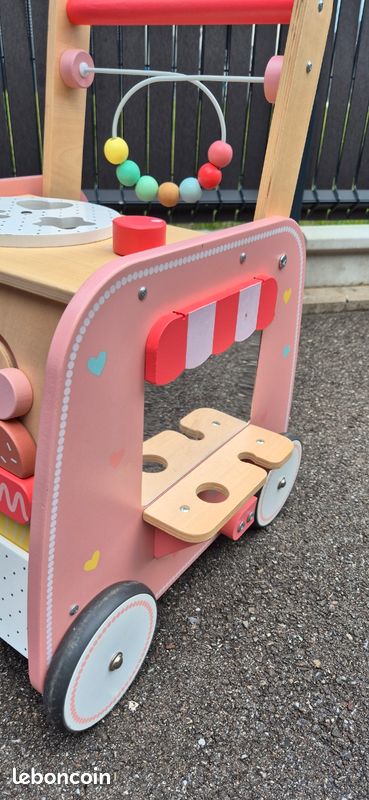 Chariot de marche marchande de glaces et gâteaux Jeux Jouets