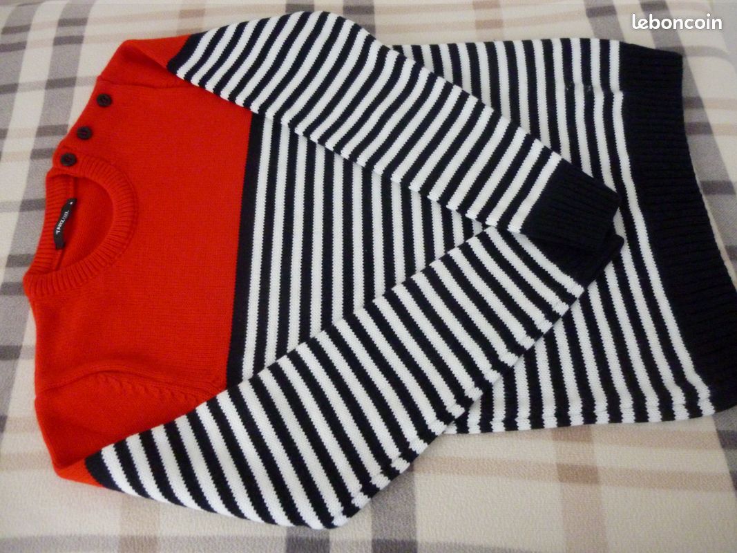 Pull marin Taille:M (image 1)