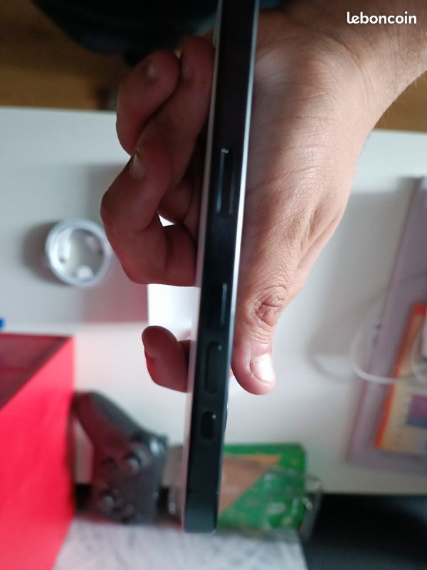 IPhone 15 Pro 128gb (image 3)