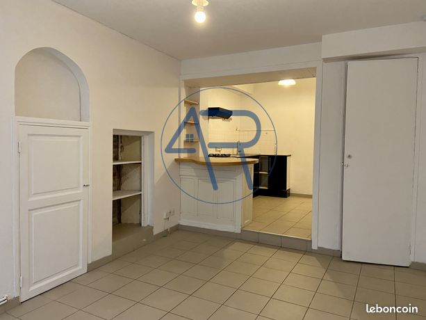 Studio 1 pièce 25 m²