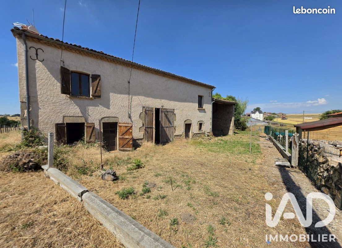 Maison 4 pièces 103 m² · à Trézioux · 103 m² · 67 000 €