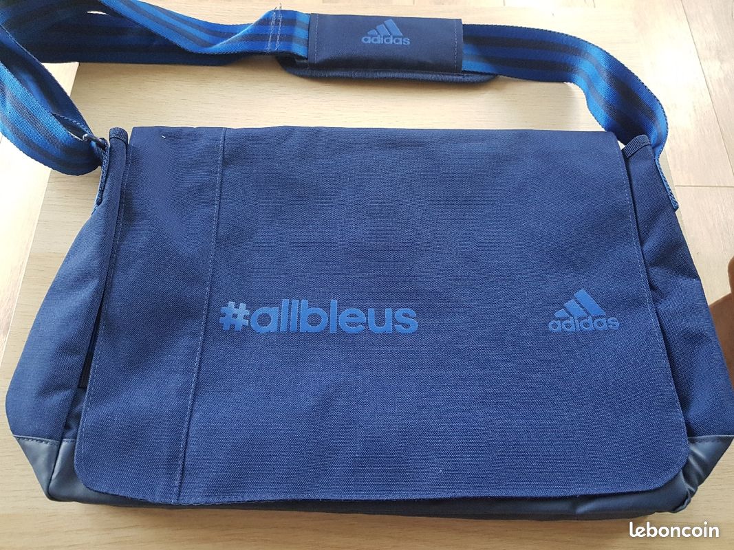Sac besace Bleu Adidas neuf (image 1)