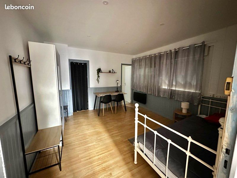 Location studio (image 1)