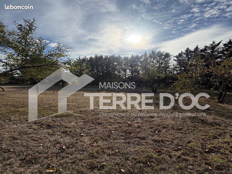 Terrain 1078 m² · à Dénat · 63 000 €