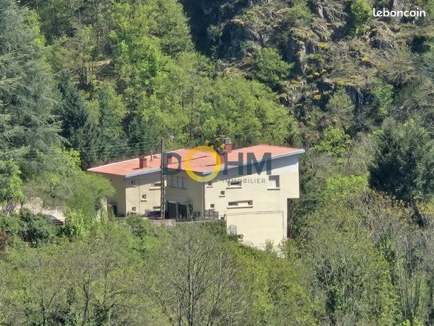Maison 13 pièces 272 m²