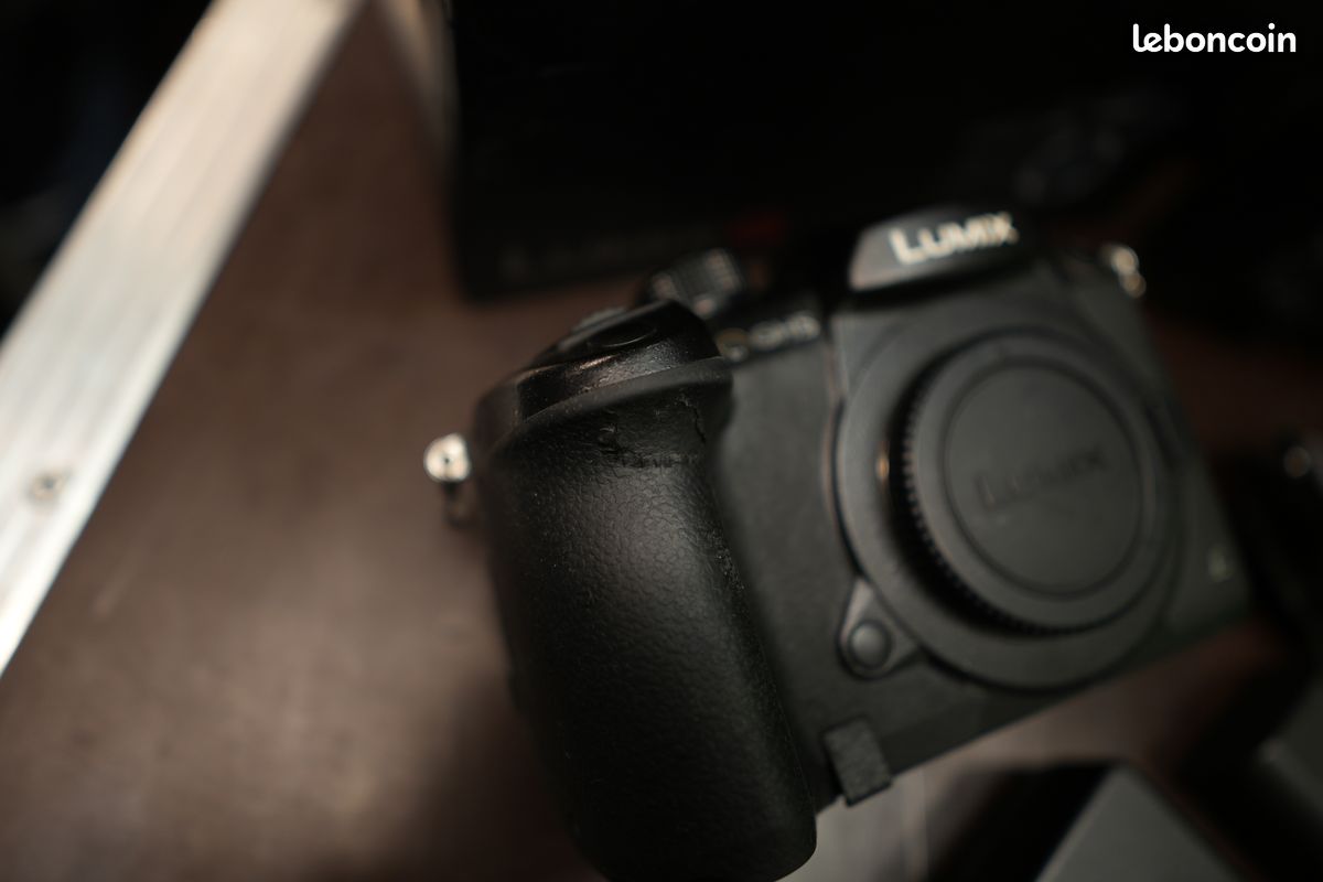 Panasonic Lumix GH5 + Module Audio XLR (DMW-XLR1) + Option V-LOG + Accessoires (image 6)