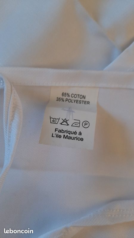 Tablier bavette de cuisinier en coton toile blanche avec un monogramme lettre ( C ) brodé neuf (image 4)