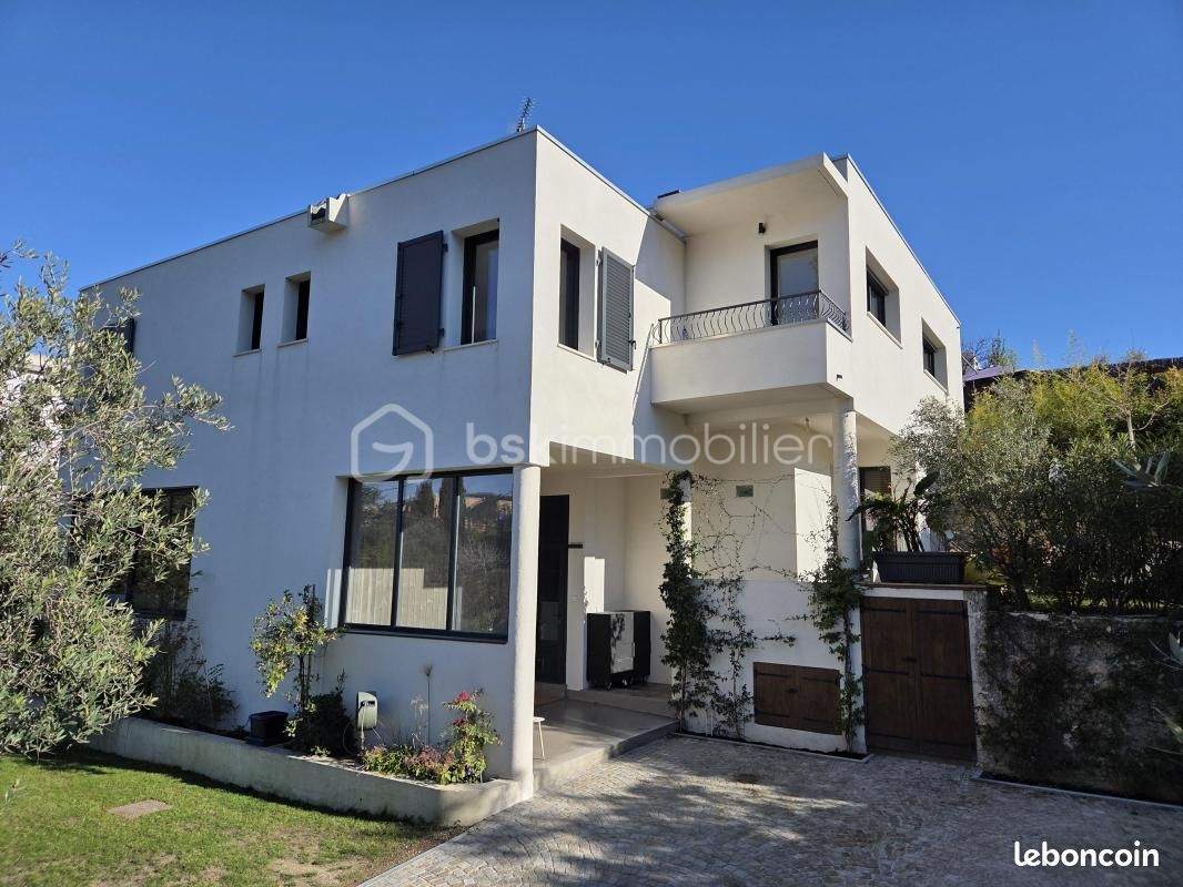 Maison 8 pièces 200 m² · à Vallauris · 200 m² · 1 198 000 €