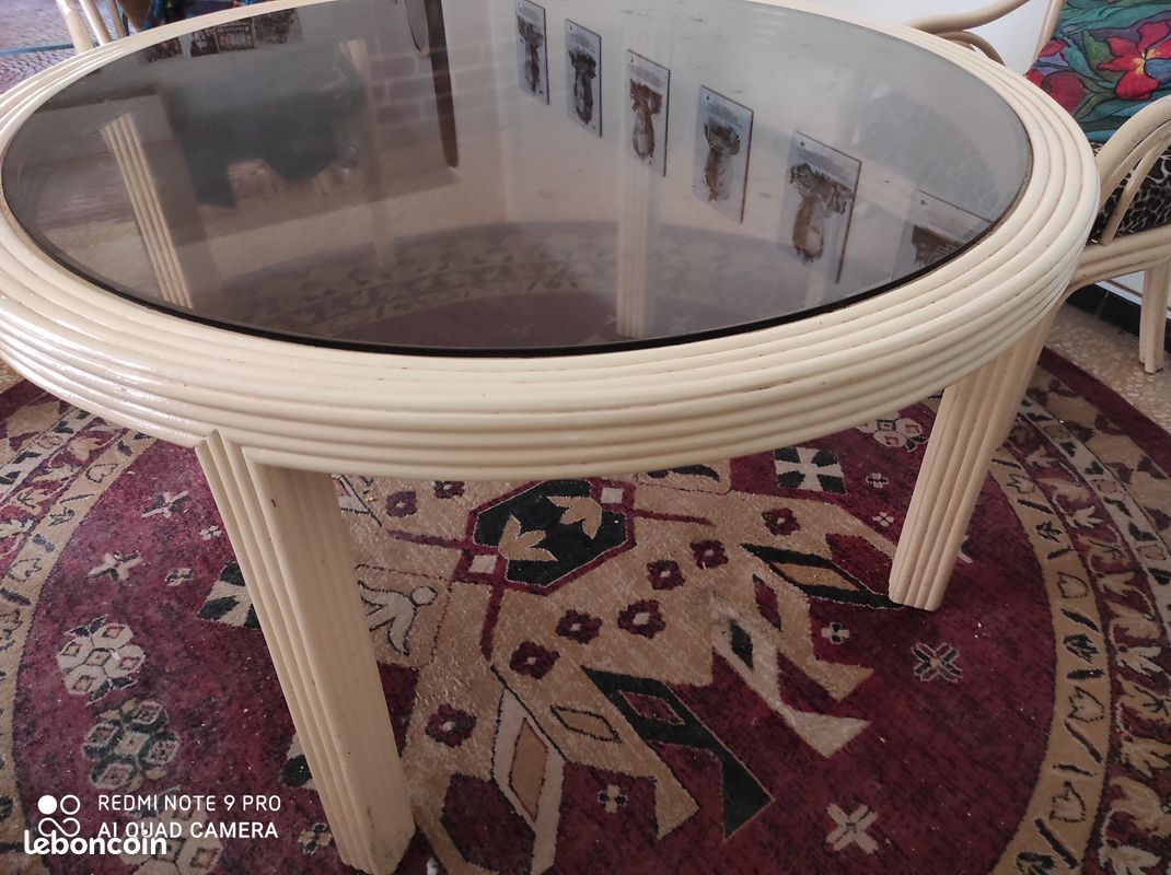 Table ronde en bois plateau en verre (image 3)