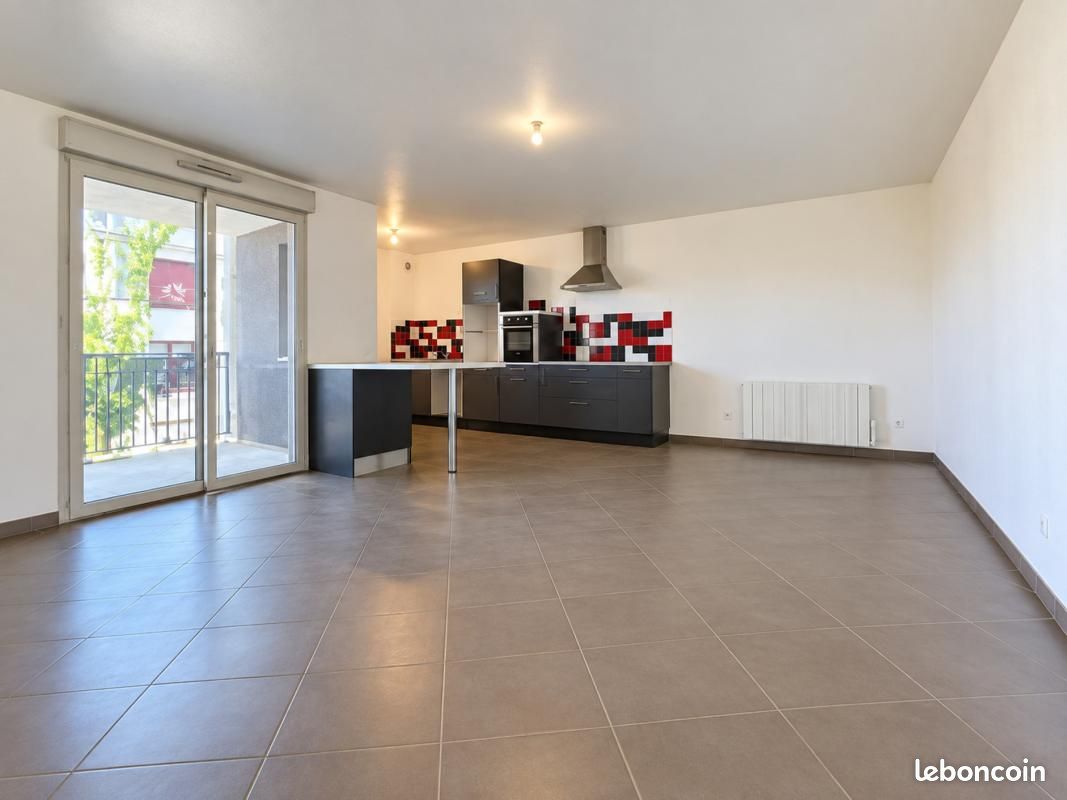 Appartement 5 pièces 98 m² · à Vaulx-en-Velin · 98 m² · 268 000 €