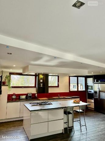 Maison 7 pièces 194 m²