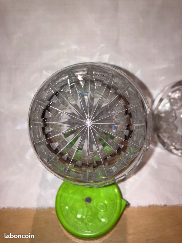 Petite bonbonnière cristal taillé. Prix négociable (image 4)