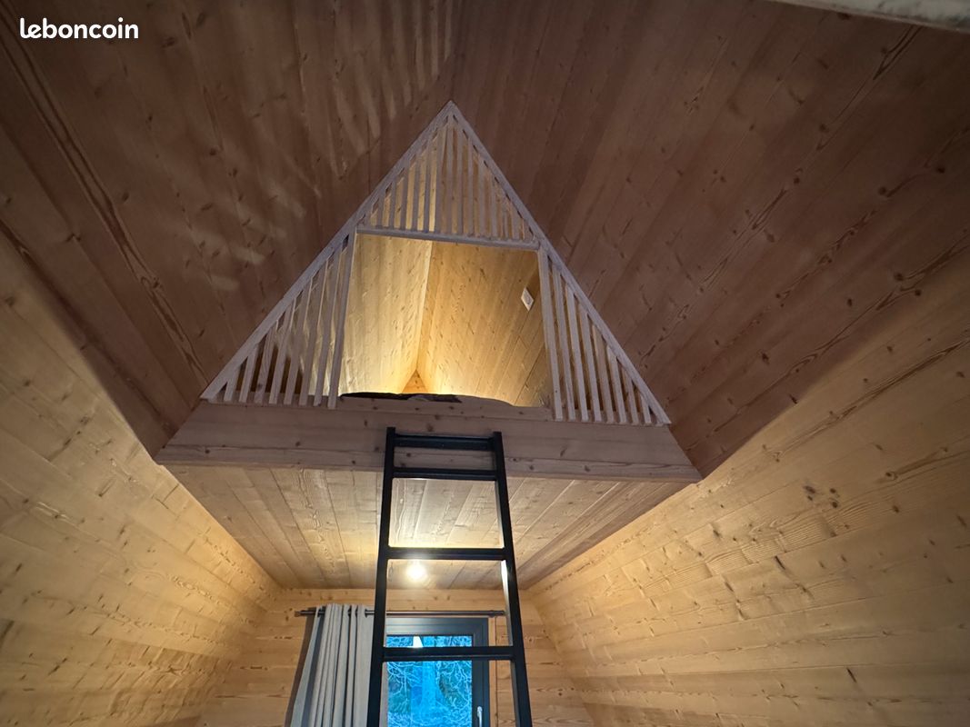 Chalet (image 6)