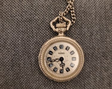Ensemble de soirée-cérémonie léopard Louis Feraud Taille M – , le E-shop