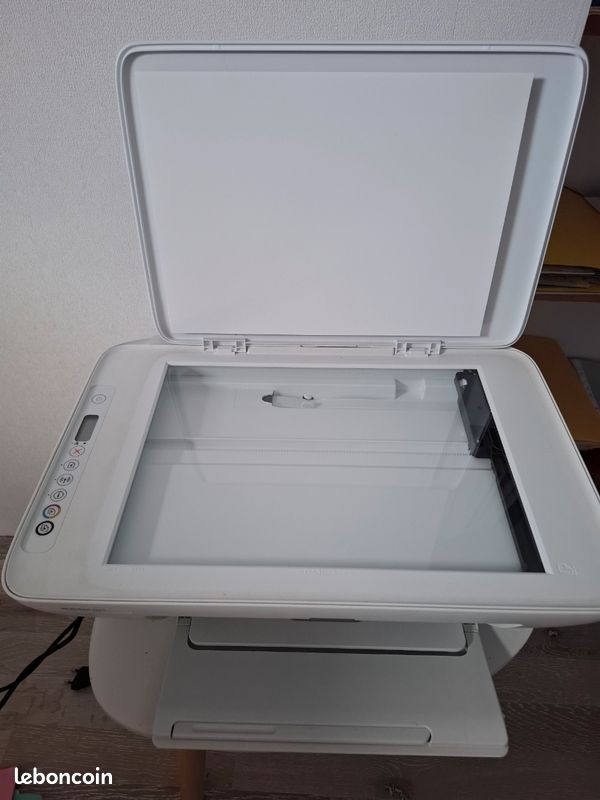 Imprimante HP Deskjet 2622 (image 2)