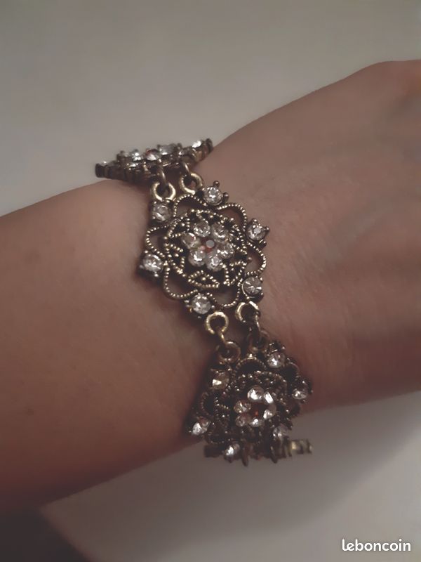 VINTAGE Bracelet en métal argenté et strass taille réglable (image 9)