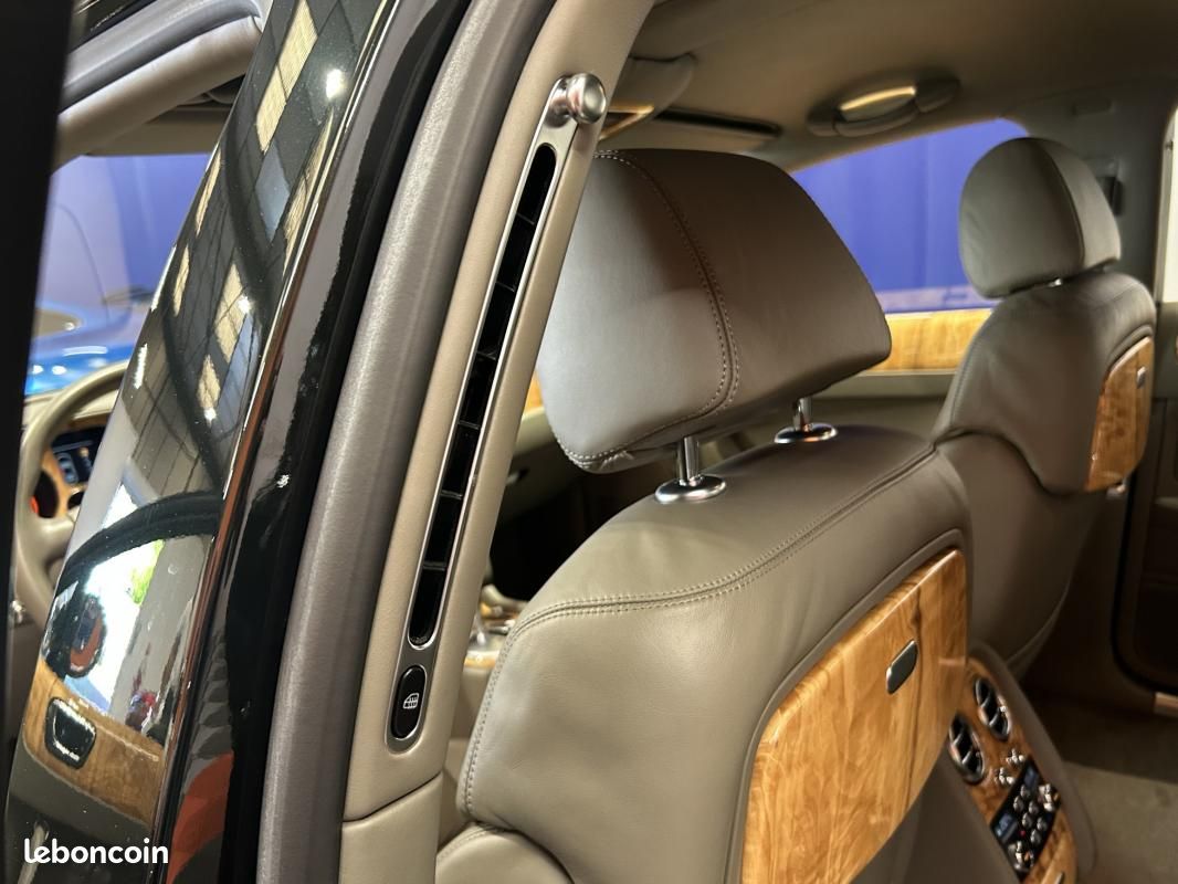 Bentley Continental FLYING SPUR 6.0 W12 560 - AWD *1ERE MAIN CARNET COMPLET (image 42)