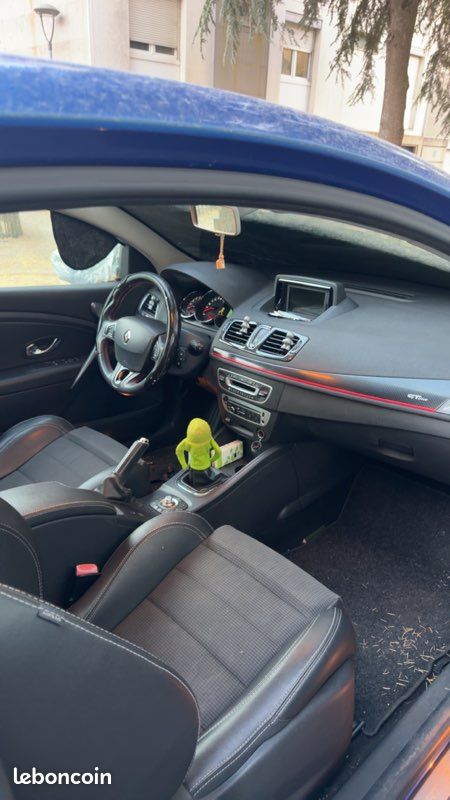 Voiture Renault, Mégane coupé GTline (image 10)