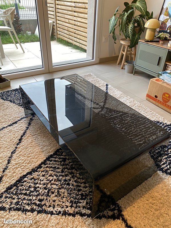 Table salon (image 1)