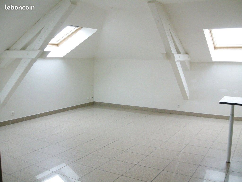 Appartement 5 pièces 109 m² · à Petite-Rosselle · 109 m² · 700 €/mois
