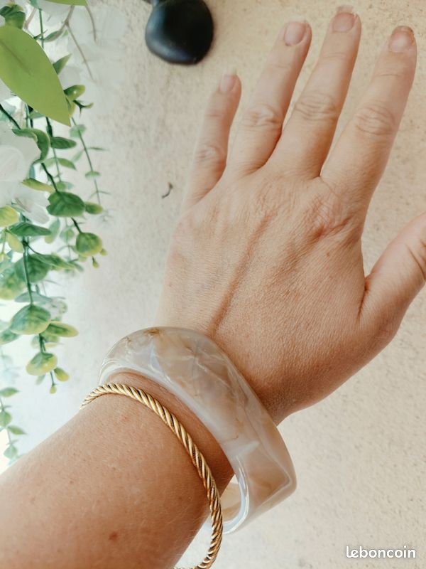 Bracelet en résine beige et marron 👒 (image 2)