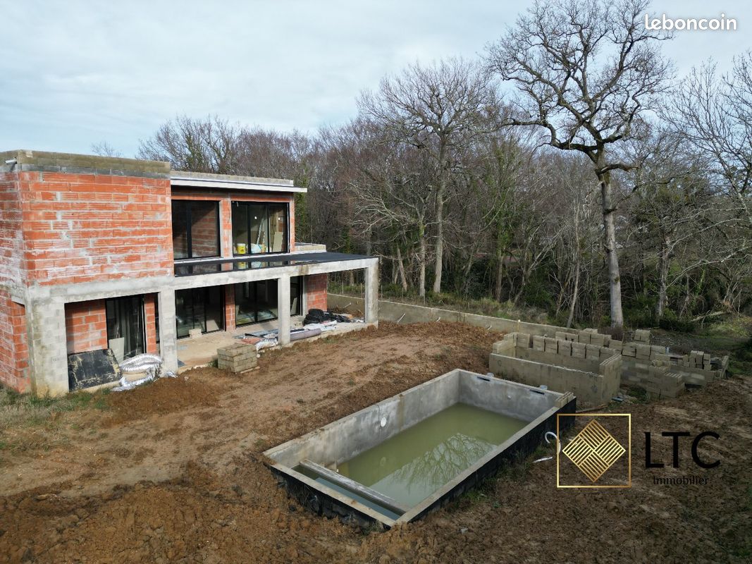 Maison 8 pièces 230 m² · à Bouliac · 230 m² · 699 000 €