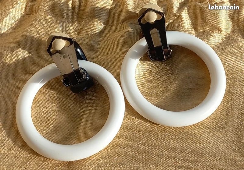 Sliders de réservoir R&G RACING - carbone brillant Sliders de réservoir R&G RACING - carbone brillant