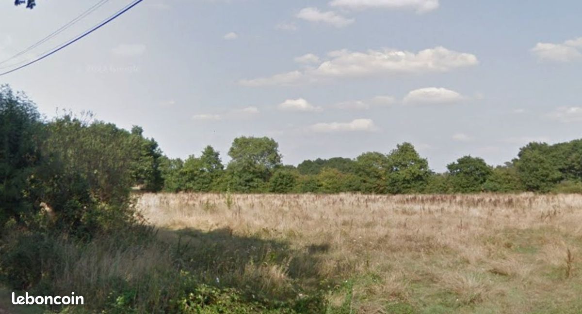Terrain 1 000 m² Le Cellier · 103 000 €