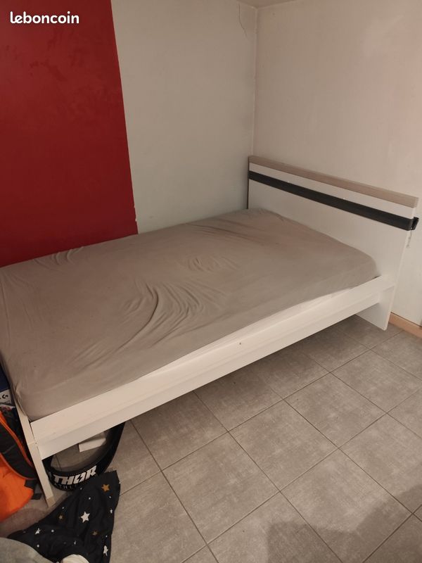 Vend lit, sommier plus matelas à mémoire de forme (image 1)