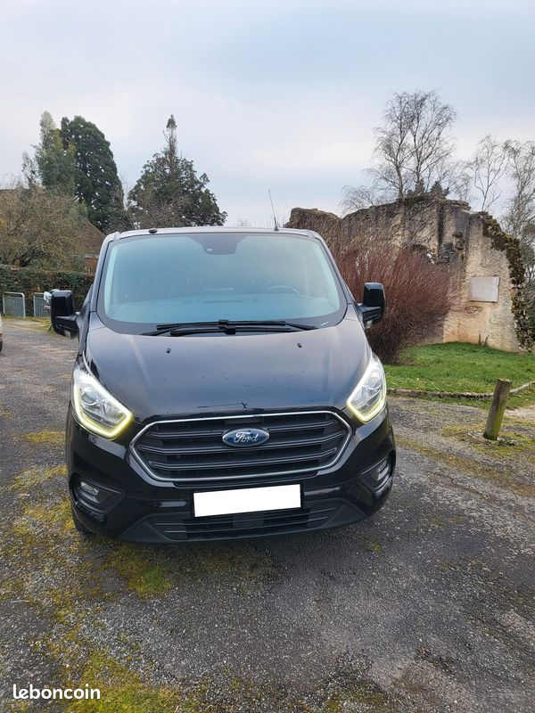 Ford TRANSIT CUSTOM 2L TDCI 170 CV LIMITED BLACK EDITION - 6 Places - HORS TAXE - 1 ère Main (image 9)
