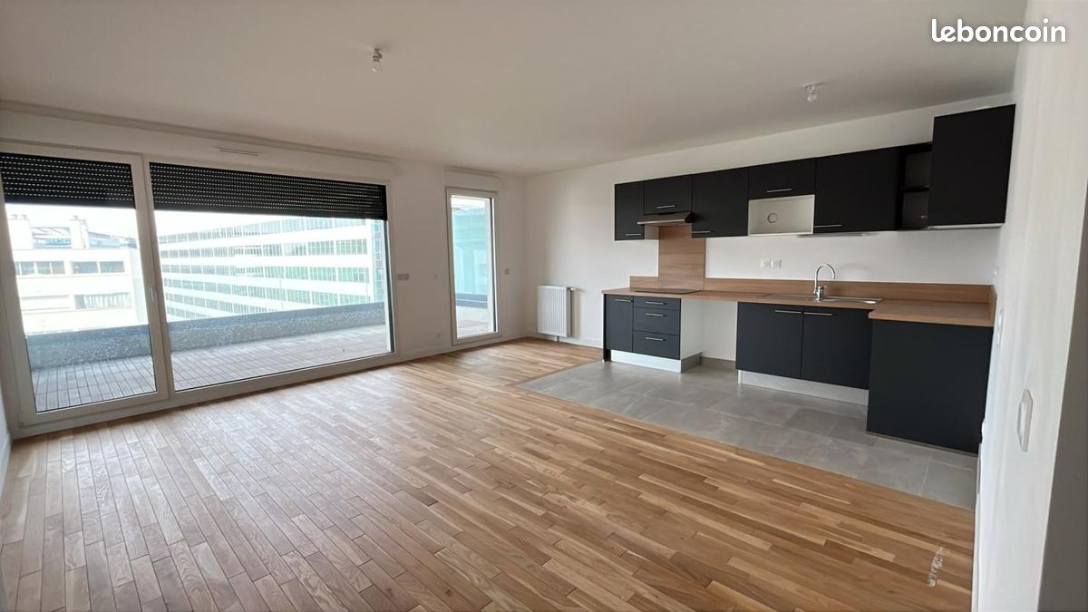 Appartement 4 pièces 81 m² · à Colombes · 81 m² · 2 285 €/mois