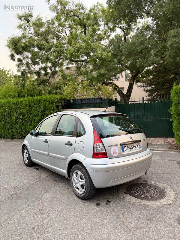 Citroën C3 Phase 2 1.4 HDI 70CV contrôle technique ok (image 3)