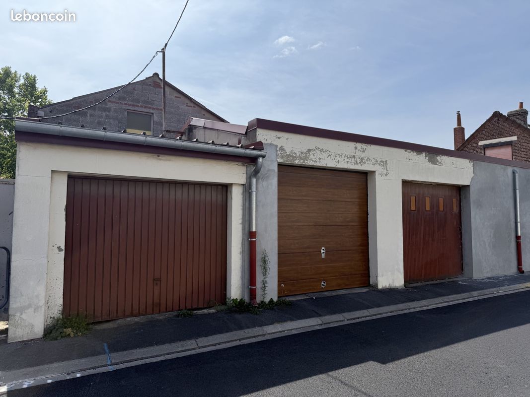 Parking 120 m² · à Noeux-les-Mines · 120 m² · 44 500 €