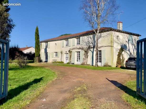 Maison 11 pièces 286 m²