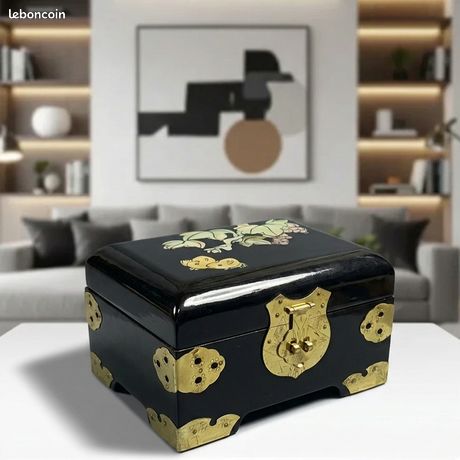 Boîte à Bijoux En Bois Laqué Style Chinois - Incrustations Nacre - Occasion état Correct