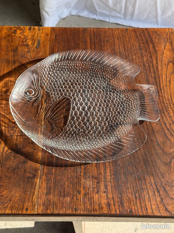Plateau à poisson en verre d'art moderne massif 13 vintage - France